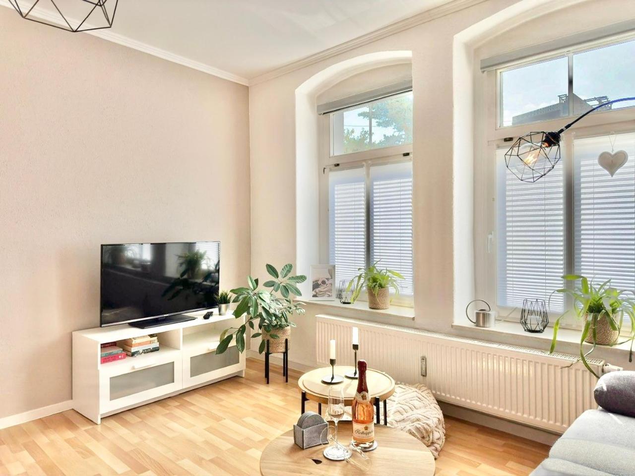 Appartement "Stadtgefluester" Im Zentrum, Inkl Stellplatz, 2 Betten, Babybett, Balkon, Gratis Kaffee Und Tee, Wlan Будишин Екстер'єр фото