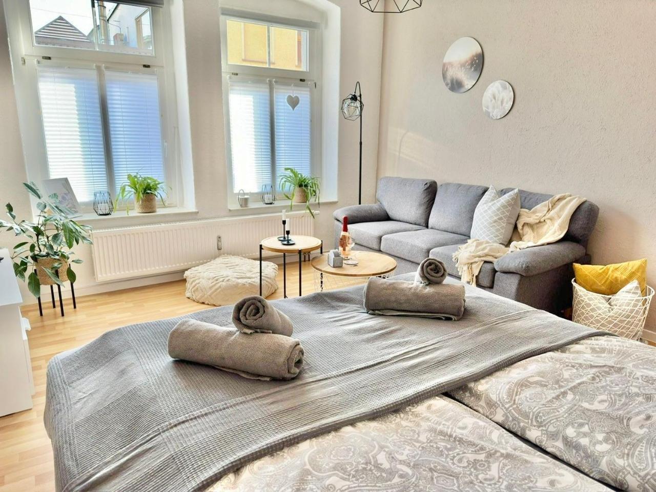 Appartement "Stadtgefluester" Im Zentrum, Inkl Stellplatz, 2 Betten, Babybett, Balkon, Gratis Kaffee Und Tee, Wlan Будишин Екстер'єр фото